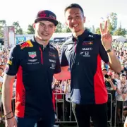 Alex Albon Signs New Williams F1 Deal Until 2026 – What It Means for the Team