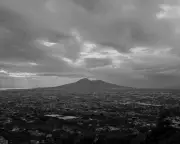 Below the Clouds Review: Gianfranco Rosi's Unflinching Portrait of Naples' Underbelly