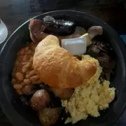 Brits Stunned by English Breakfast in Canada – 'It's Not What We Expected!'