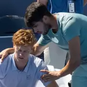 Carlos Alcaraz Stuns Jannik Sinner with Dramatic Retirement at Cincinnati Open