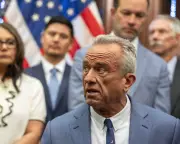 CDC in Crisis: Kennedy's Shake-Up and Trump's Fed Pick Ignite Political Firestorm | The Guardian