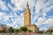 Cuban Refugees Occupy Miami's Freedom Tower in Dramatic Protest Over US Immigration Policies