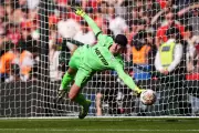 Dean Henderson Eyes Liverpool Move as Crystal Palace Face Goalkeeper Dilemma