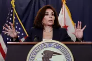 Fox News Host Jeanine Pirro Under Fire for Alleged FBI Threats – Explosive Claims Revealed