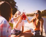 Gen Z Ditches Booze: Why Young Brits Are Choosing Sobriety Over Hedonism