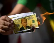 Global Trade Turmoil: Dozens of Nations Scramble to Respond to Latest Trump Tariffs