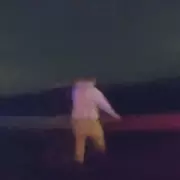 Hero Cop's Daring Rescue: Officer Saves Baby from 4th Floor Balcony in Heart-Stopping Moment