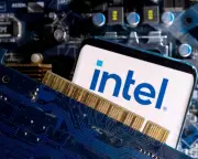 Intel Shares Surge as Trump Administration Considers Stake – What Investors Need to Know