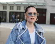 Jessie J Postpones UK Tour for Second Breast Cancer Surgery | Health Update