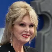 Joanna Lumley Opens Up About Her Incredible Life Journey – From Bond Girl to National Treasure
