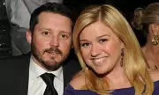 Kelly Clarkson's Ex-Husband Brandon Blackstock Loses Battle with Cancer