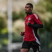 Liverpool and Newcastle Battle for Alexander Isak: Transfer War Heats Up