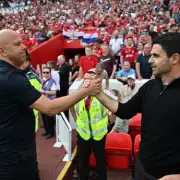 Liverpool vs Arsenal Predictions: Premier League Showdown Preview & Key Battles