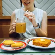 London's Most Extravagant French Toast Sells for £1,990 at The Savoy