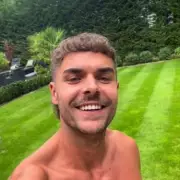 Love Island Fans Convinced Harry's Secret Texts Spell Trouble for Jessica