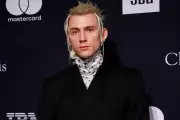Machine Gun Kelly’s Extreme Water Fasting: Health Trend or Dangerous Gamble?