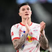 Man Utd Eye Sensational Striker Duo: Sesko & Muani in Transfer Radar