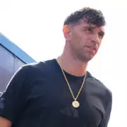 Man Utd Plot SHOCK Move for Villa Hero Emi Martinez | Exclusive Transfer Update