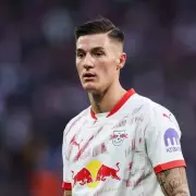 Man Utd Transfer News: Benjamin Šeško Snub Sparks Frenzy as Arsenal and Chelsea Enter Race