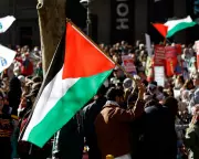Massive Pro-Palestine Rallies Sweep Australia Following Gaza Famine Declaration | The Guardian
