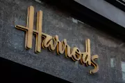 Met Police Officer Accused of Harrods Theft Scandal – BBC and The Guardian Expose Allegations