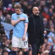 Napoli Eye Kevin De Bruyne as Guardiola Faces Midfield Crisis