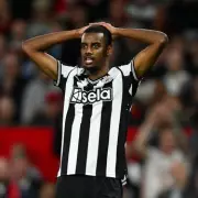 Newcastle Star Alexander Isak Blasted by Teammates Over Wage Demands – Inside the Dressing Room Drama