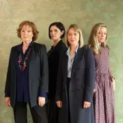 Nicola Walker's Gripping New Drama 'The Split' Is The Binge-Watch You Can't Miss