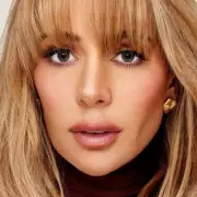 Olivia Attwood's Stunning Initial Necklace – A Must-Have Fashion Statement