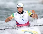 Olympic Champion Jess Fox Reveals Kidney Tumour Surgery: 'On the Road to Recovery' | Exclusive