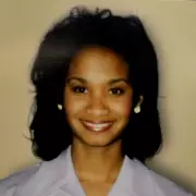 Pregnant Woman's Terrifying 999 Call After Being Trapped in Lifted Car for Hours