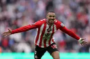 Premier League Thriller: Sunderland Stun Brentford in Seven-Goal Spectacle
