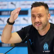 Roberto De Zerbi and Unai Emery Among Contenders for Premier League Manager of the Season