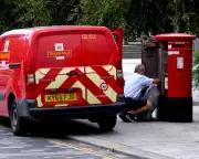 Royal Mail in Crisis: Misses Key Delivery Targets as Kretinsky's Takeover Looms