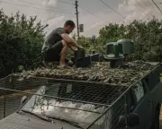 Russian Forces Intensify Attacks in Eastern Ukraine with Glide Bombs and Kamikaze Drones