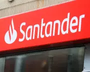 Santander Eases Mortgage Rules: What It Means for UK Homebuyers