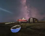 Stunning Reader Photos: From Chesil Beach to Icy Waters – A Visual Journey