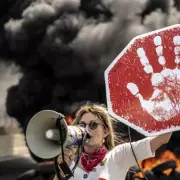 Tel Aviv Erupts: Streets Burn as Israelis Storm Knesset Demanding Netanyahu's Resignation