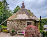 Thatched Roofs: A Vanishing Highland Treasure Spotted in the Wild