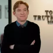 The Office UK Meets The Thick of It in New Comedy 'The Paper' – Trailer Drops