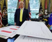 Trump Signs Controversial Executive Order on Cryptocurrency: What It Means for Markets