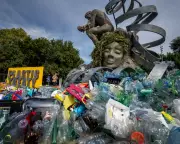 UN Plastic Pollution Talks Must Deliver Ambitious Treaty, Urges Leading Expert