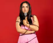 Urooj Ashfaq's 'How to Be a Baddie' Review: A Hilarious Take on Modern Femininity at Edinburgh Fringe