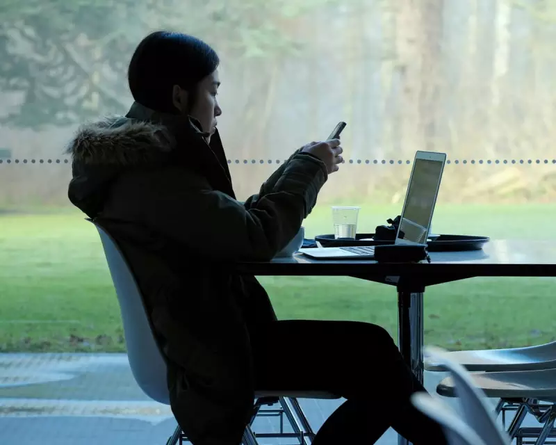 AI in Crisis: How ChatGPT and AI Tools Are Crippling University Learning and Teaching