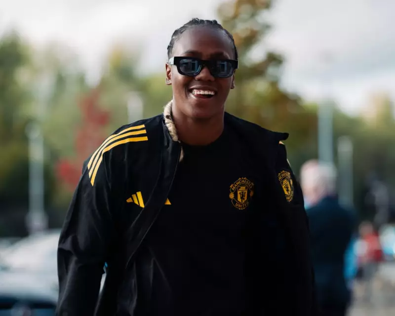 Arsenal Edge Manchester United in Thrilling WSL Clash at Old Trafford