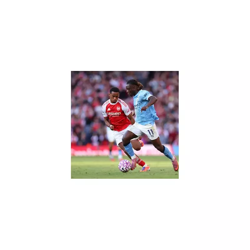 Arsenal Fans Stunned as TV Camera Spots Bukayo Saka's Bizarre Pre-Match Ritual Before Bayern Clash