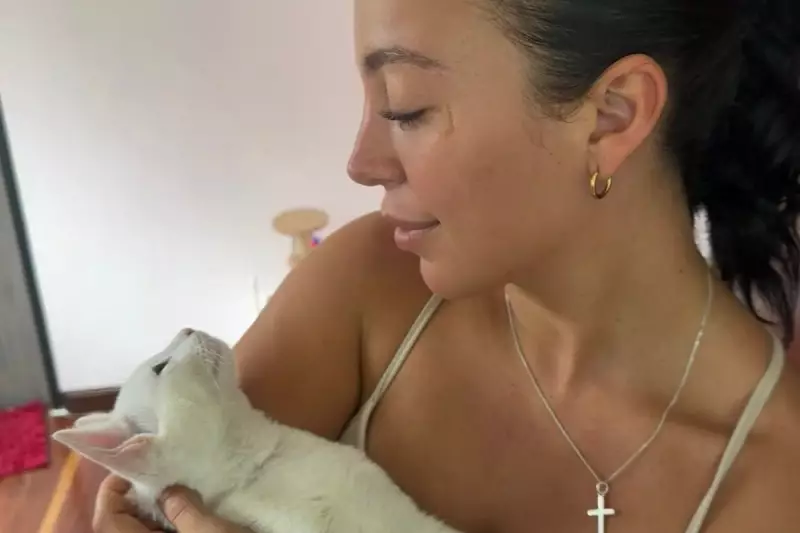 Backpacker's Cat Bite Leads to Typhoid Fever Nightmare in Indonesia