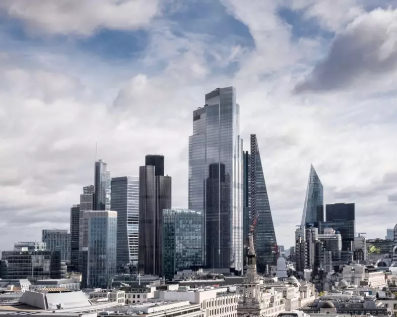 Bank of England Faces Pressure to Halt Rapid Bond Sales as UK Borrowing Costs Hit Record High