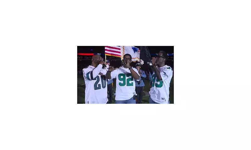 Boyz II Men's National Anthem Performance at Cowboys vs Eagles Game Sparks Fury | Daily Mail