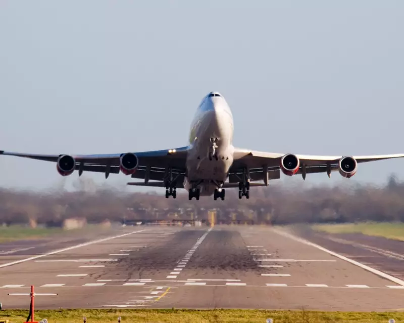 Chancellor Rachel Reeves Backs Gatwick Expansion in 'Builders Not Blockers' Pledge